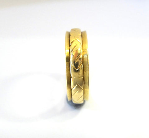 18CT Yellow GOLD Patterned Band Ring