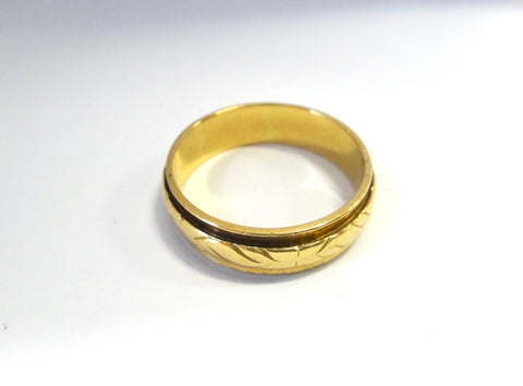 18CT Yellow GOLD Patterned Band Ring