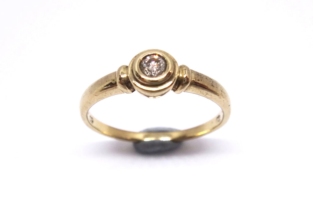 9CT Yellow GOLD & DIAMOND Collet Set Ring