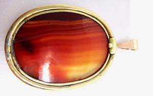 ANTIQUE 18CT Yellow GOLD & Banded Agate Pendant c. 1860