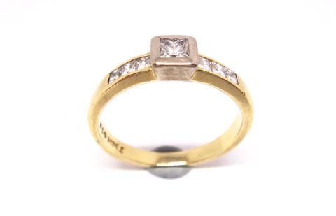 18CT Yellow GOLD & Multi Princess Cut DIAMOND Ring