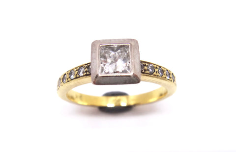 18CT Gold, Princess and Brilliant Cut Diamond Ring