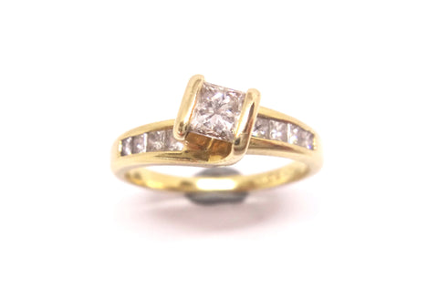 18CT Yellow GOLD & Multi Princess Cut DIAMOND Ring