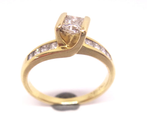 18CT Yellow GOLD & Multi Princess Cut DIAMOND Ring