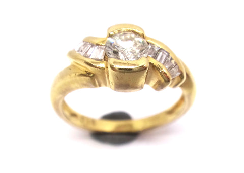 18CT Yellow GOLD, Baguette & Brilliant Cut DIAMOND Ring