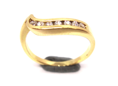 18CT Yellow GOLD & Diamond Channel Set Ring