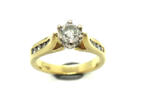 18CT Yellow Gold & Brilliant Cut Diamond Ring