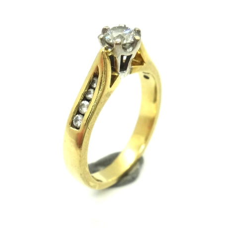 18CT Yellow Gold & Brilliant Cut Diamond Ring